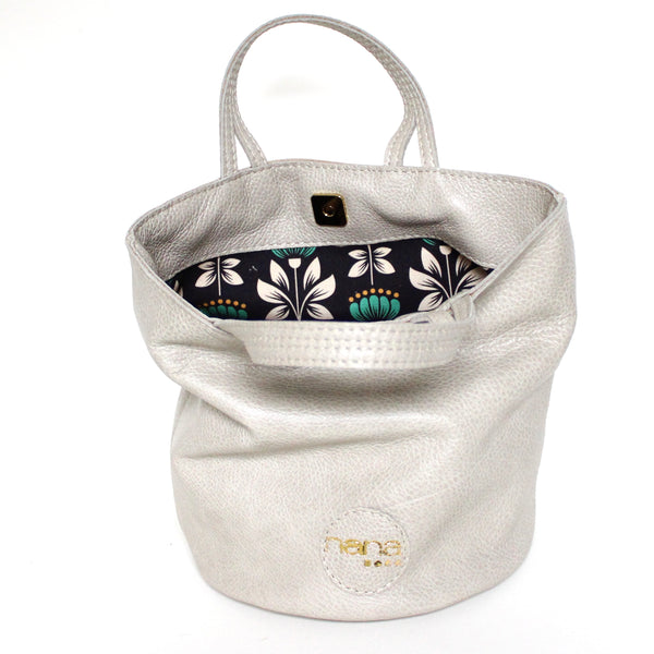 little bucket: pebbled ivory