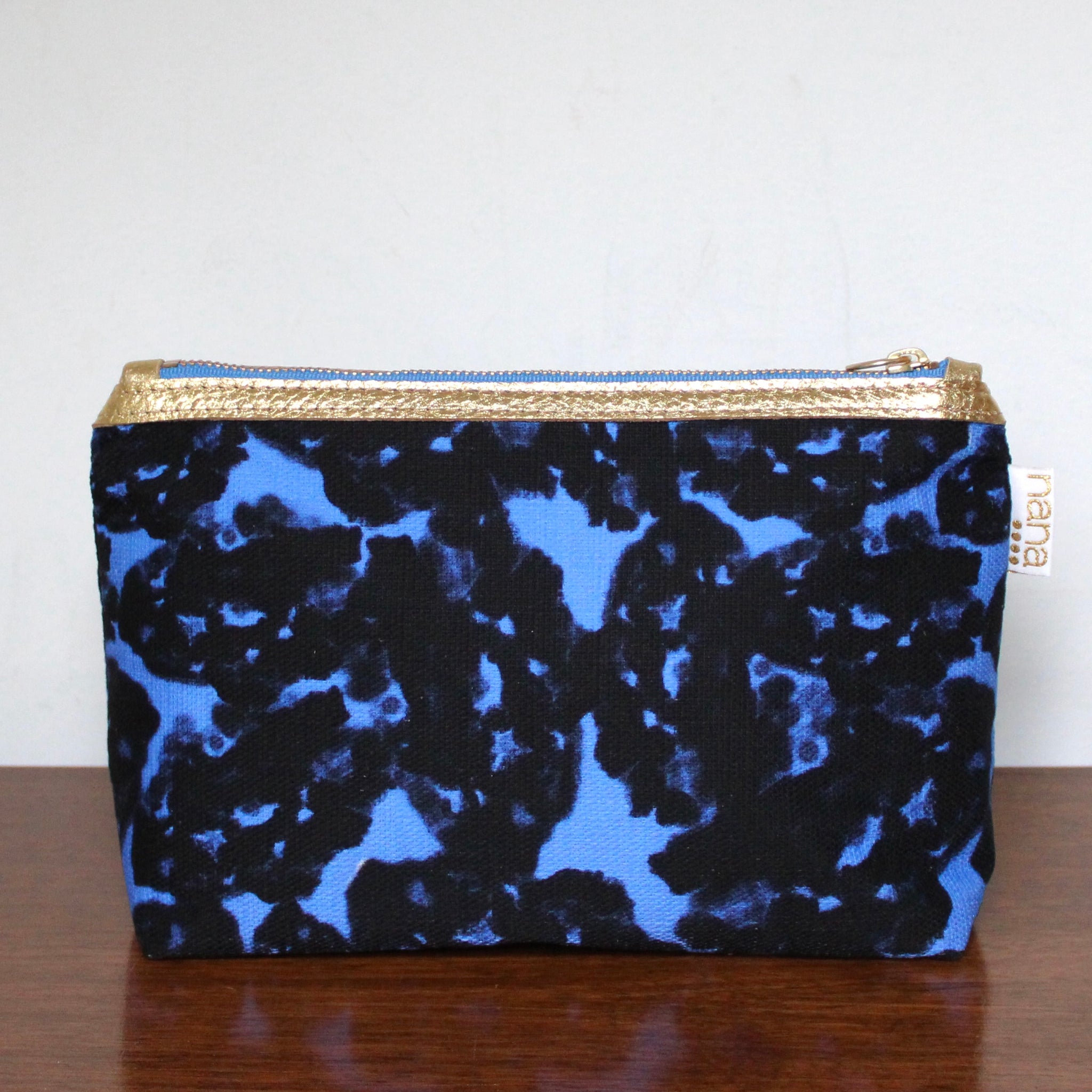 bertha clutch: periwinkle and black abstract