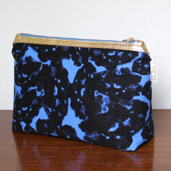 bertha clutch: periwinkle and black abstract