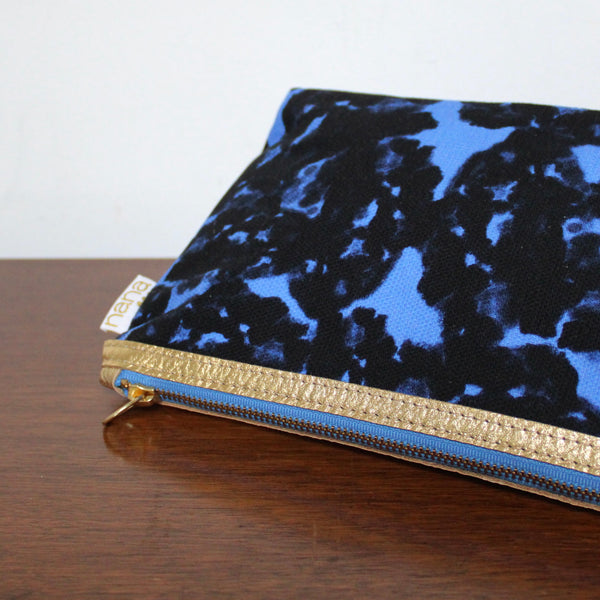 bertha clutch: periwinkle and black abstract