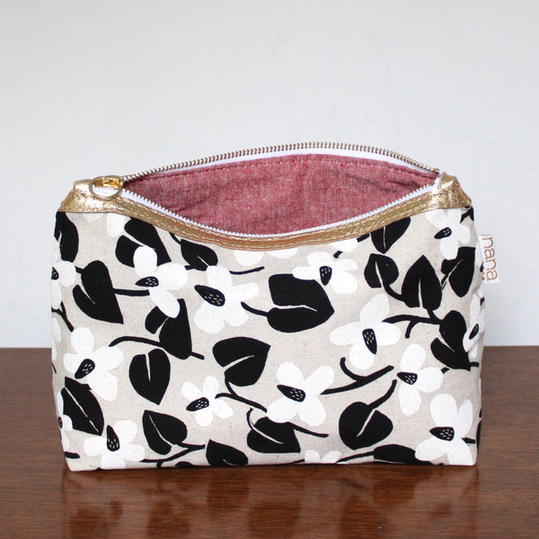 bertha clutch: black and white floral