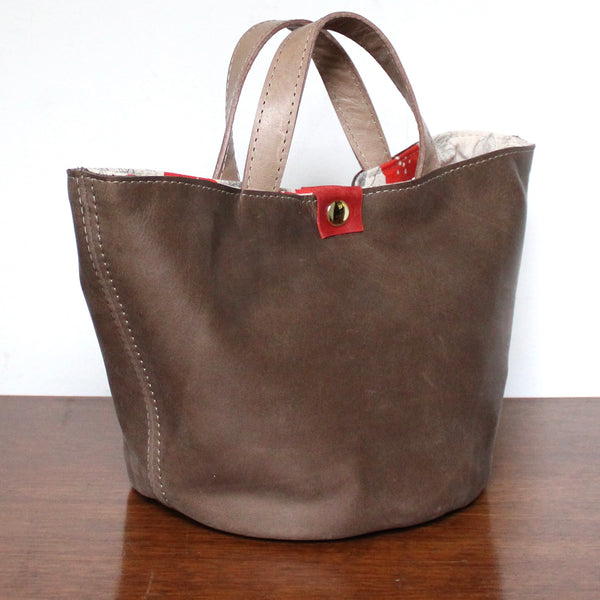 limited edition nesting buckets: putty brown
