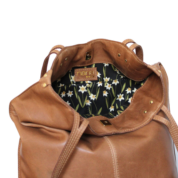 rustic tote: classic tan