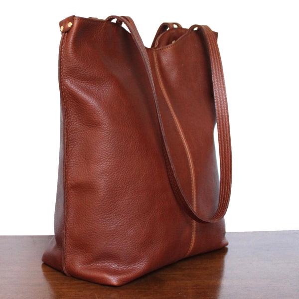 rustic tote: pebbled chestnut