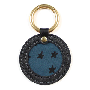 bag clip: midnight blue with black stars