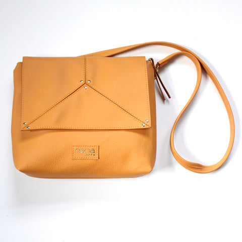 alice bag: apricot