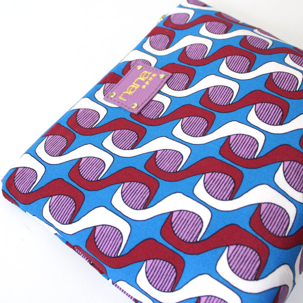 big bertha pouch: retro shapes