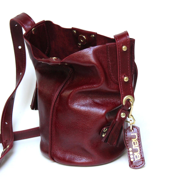 lil' bucket bag: vintage maroon