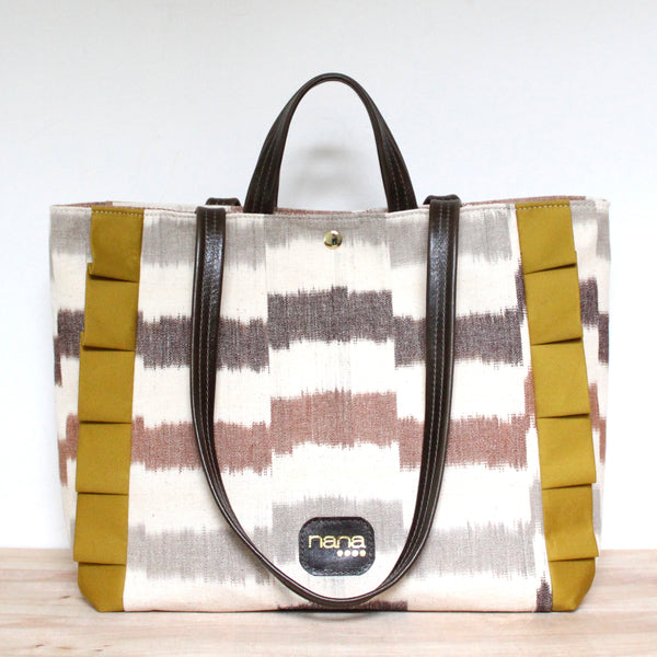 grande ruffle bag: earthy geometric