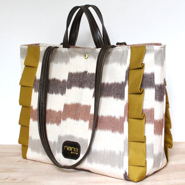 grande ruffle bag: earthy geometric