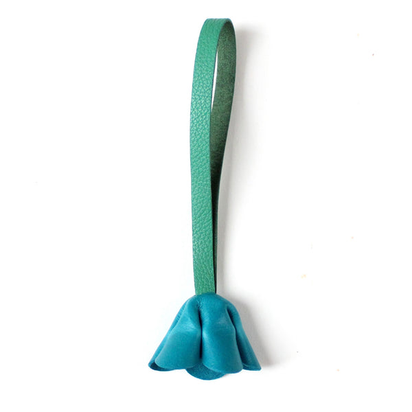flower charm: turquoise