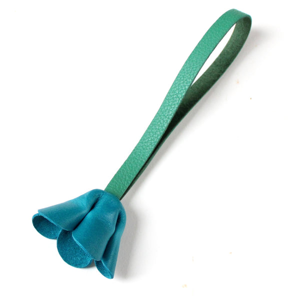 flower charm: turquoise
