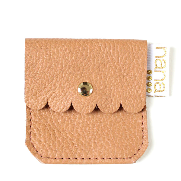 itty bitty pouch: pebbled tan