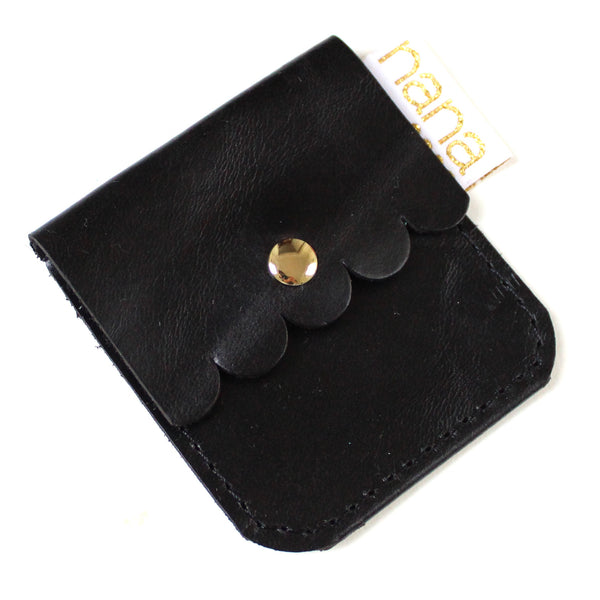 itty bitty pouch: black