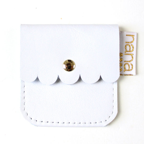 itty bitty pouch: cloud white