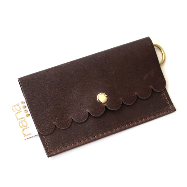 scalloped card holder: mocha