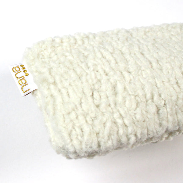 warm fuzzy clutch: snow white